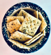 Load image into Gallery viewer, Garlic Parmesan Cracker Seasoning
